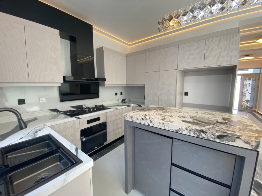 4 Bedroom Property for Sale in Sandown Western Cape